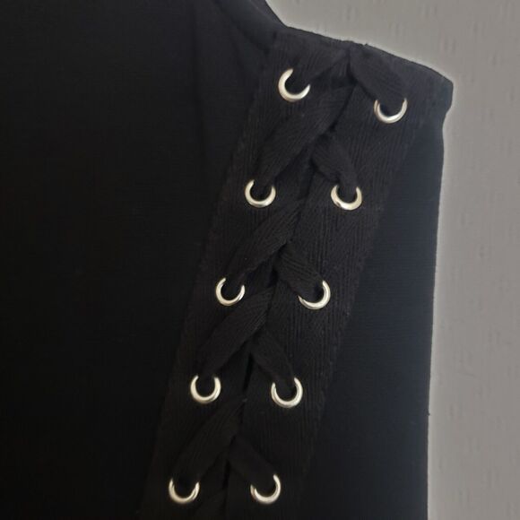 EVEREVE Allison Joy Body Con Ponte Little Black Dress LBD Grommet‎ & Lacing XL - Picture 4 of 11